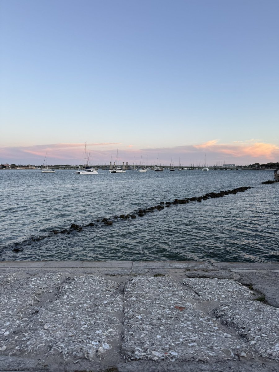 eaturmakeup's tweet image. within the last 3 hours was inside of: St Augustine FL, St Mary Georgia, and Jacksonville FL