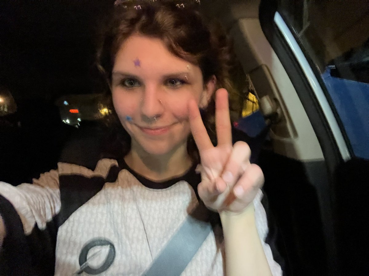 dakotaaaaaaaaaaaaaaa tweet media