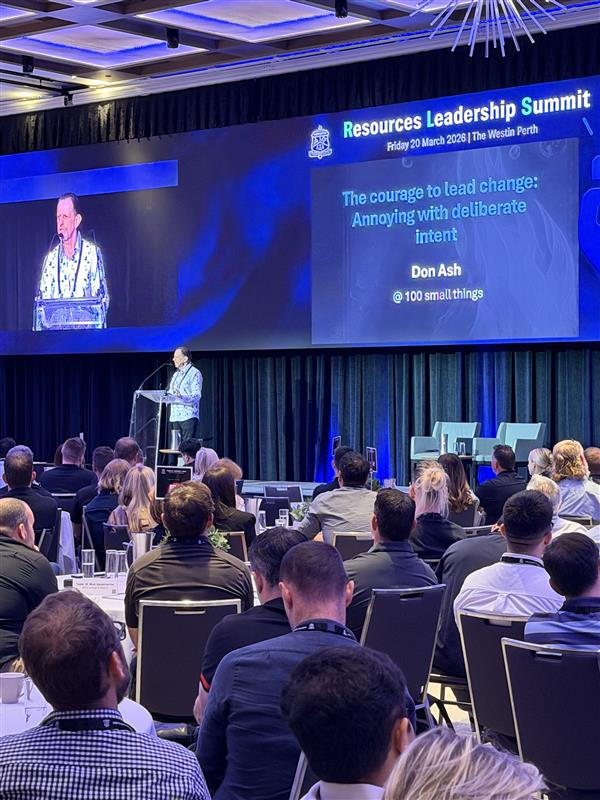 wasmalumni's tweet photo. Don Ash on Resilience at the Resources Leadership Summit: 100 small, deliberate actions build leaders who push teams and companies forward. His takeaway word? “Vasbyt” – bite down and push through when it gets tough. https://t.co/nl5CT1pJ81