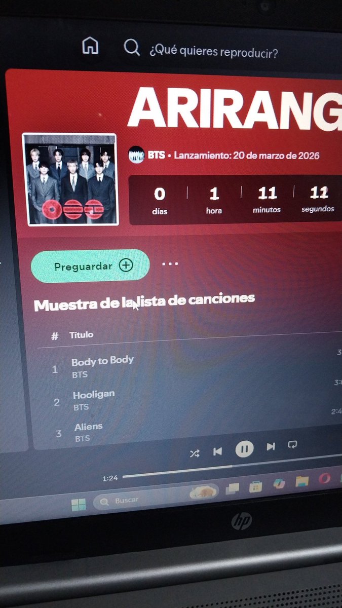delove_an's tweet photo. @Ilovhope7 @pjmIesviu Igualito, en las playlist si se pueden oír las canciones pero no me deja reproducir into the sun https://t.co/umtx9uMnkE