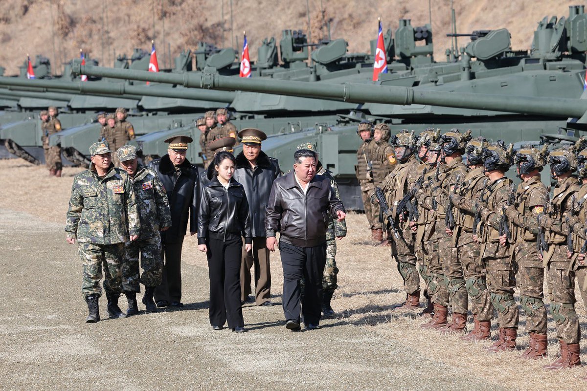 Sparky Shines 🇺🇸 tweet media