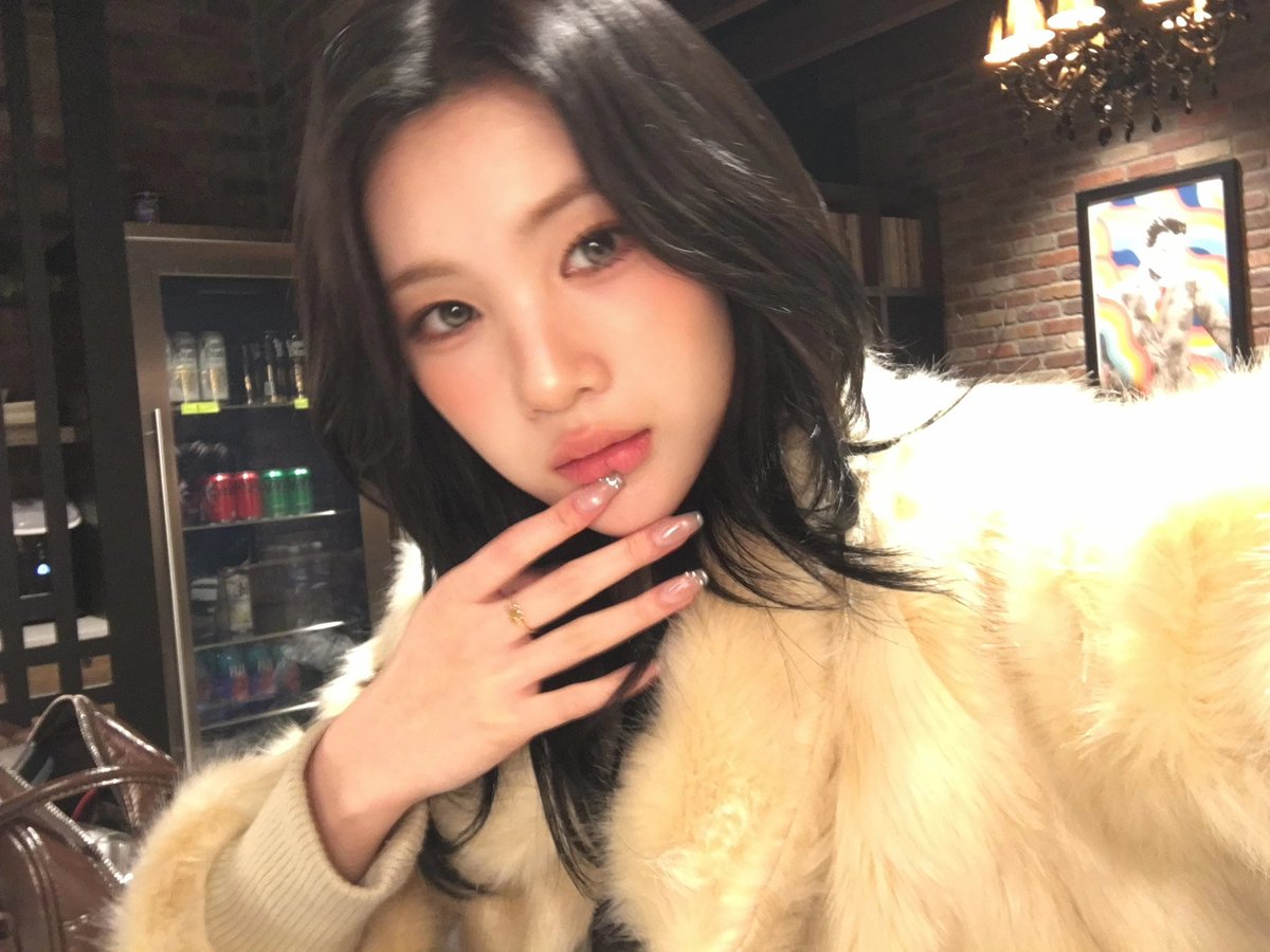 260320 위버스 포스트 #주은 

NEW YORK 언냐들 따라하기