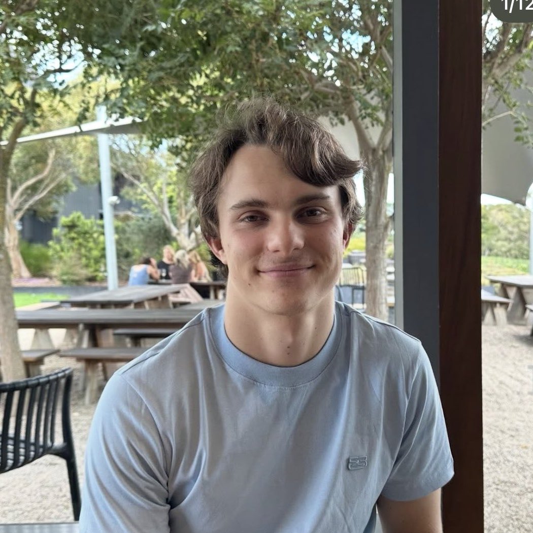 eli イーライ ⋆⭒˚.⋆ in aus! tweet media