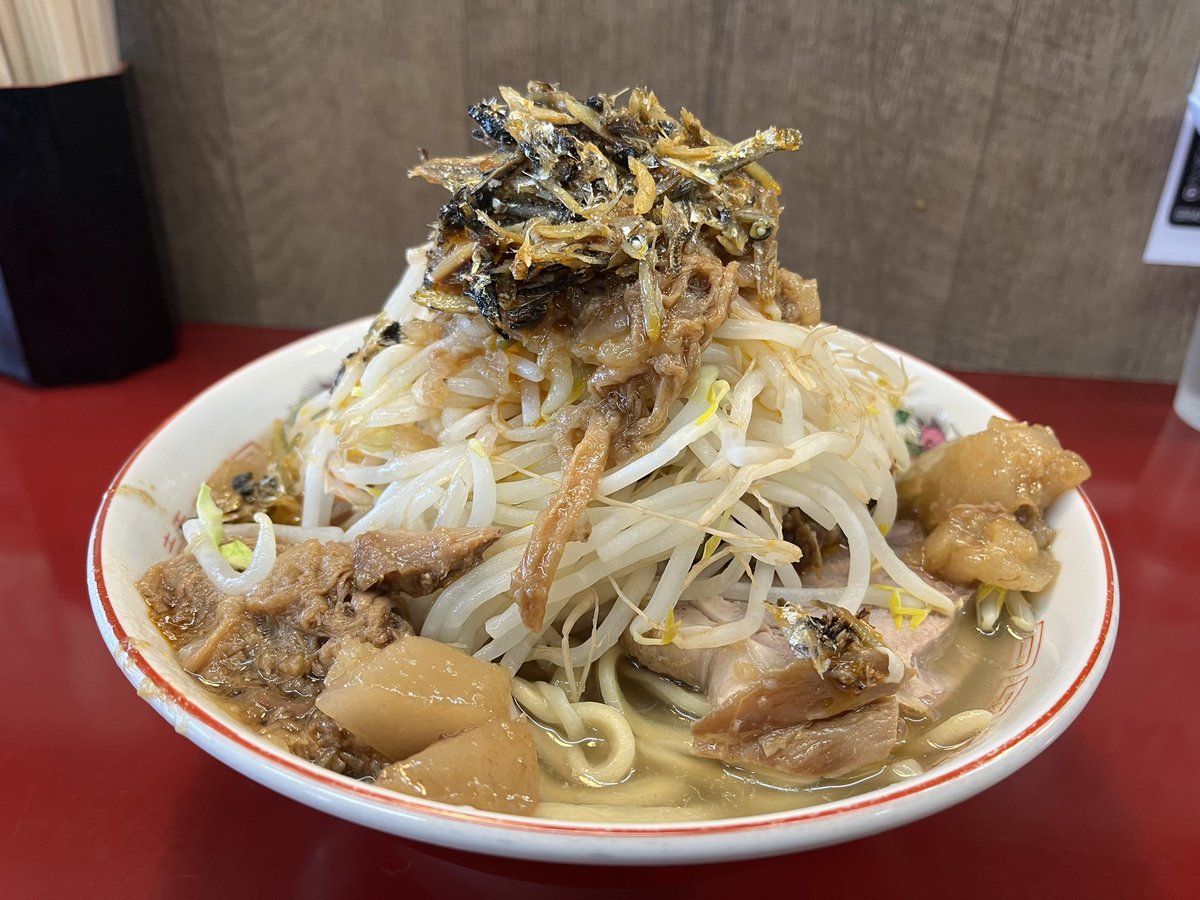 あさたろう tweet media