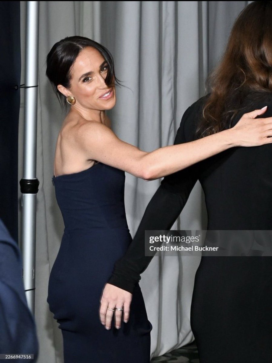 ZandiSussex's tweet photo. The most beautiful Princess of them all!🔥🔥 https://t.co/OQfaPtF7qp