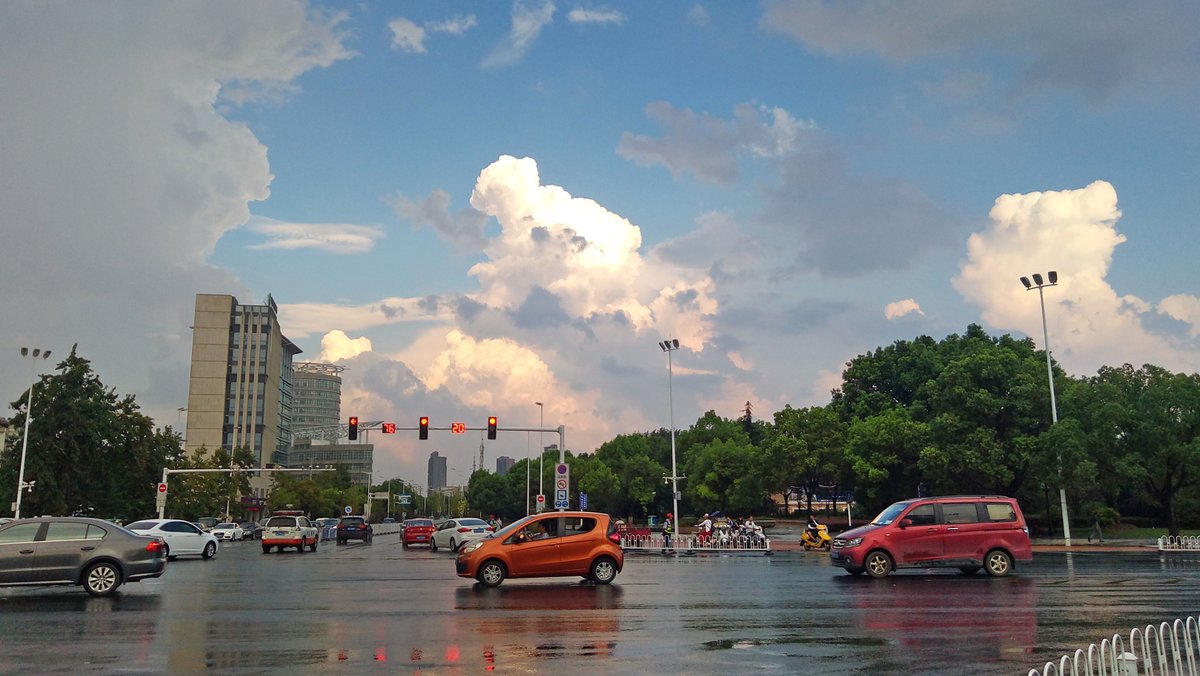 angelina jolie tweet media