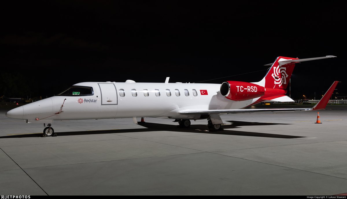 Above EDXW tweet media