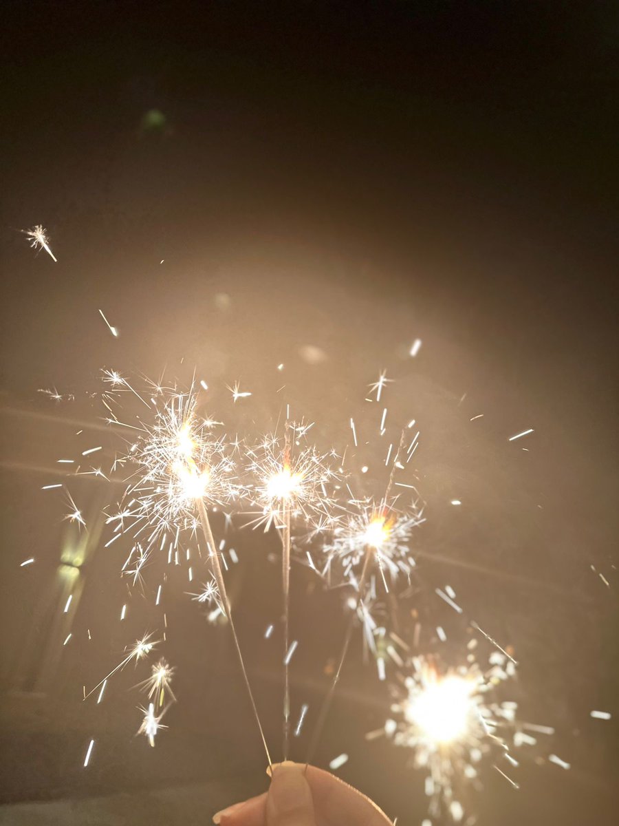 ❦※𝕽𝔬𝔰𝔞※❦ tweet media