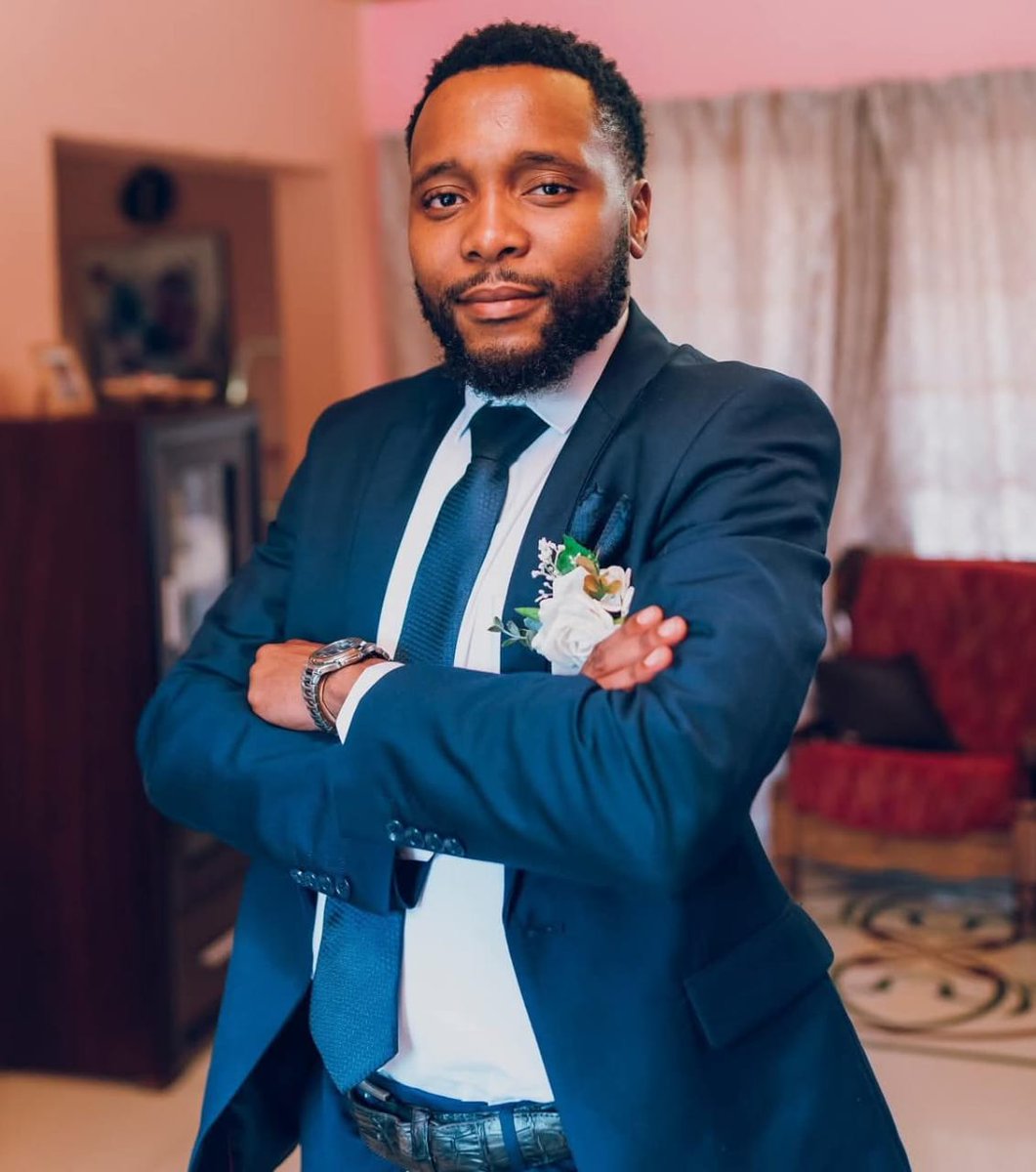 TheLocalSliceBW tweet media