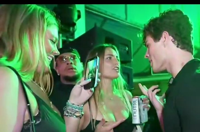 BrokeAndJoking tweet media