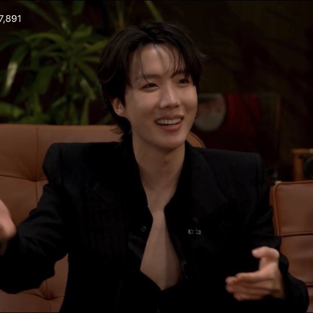 jade ✮ tweet media