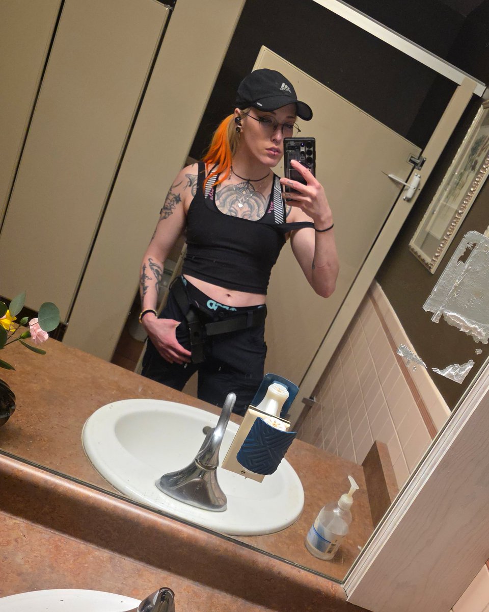 𝘔𝘪𝘴𝘴𝕽𝖊𝖉𝘓𝘪𝘯𝘦 tweet media