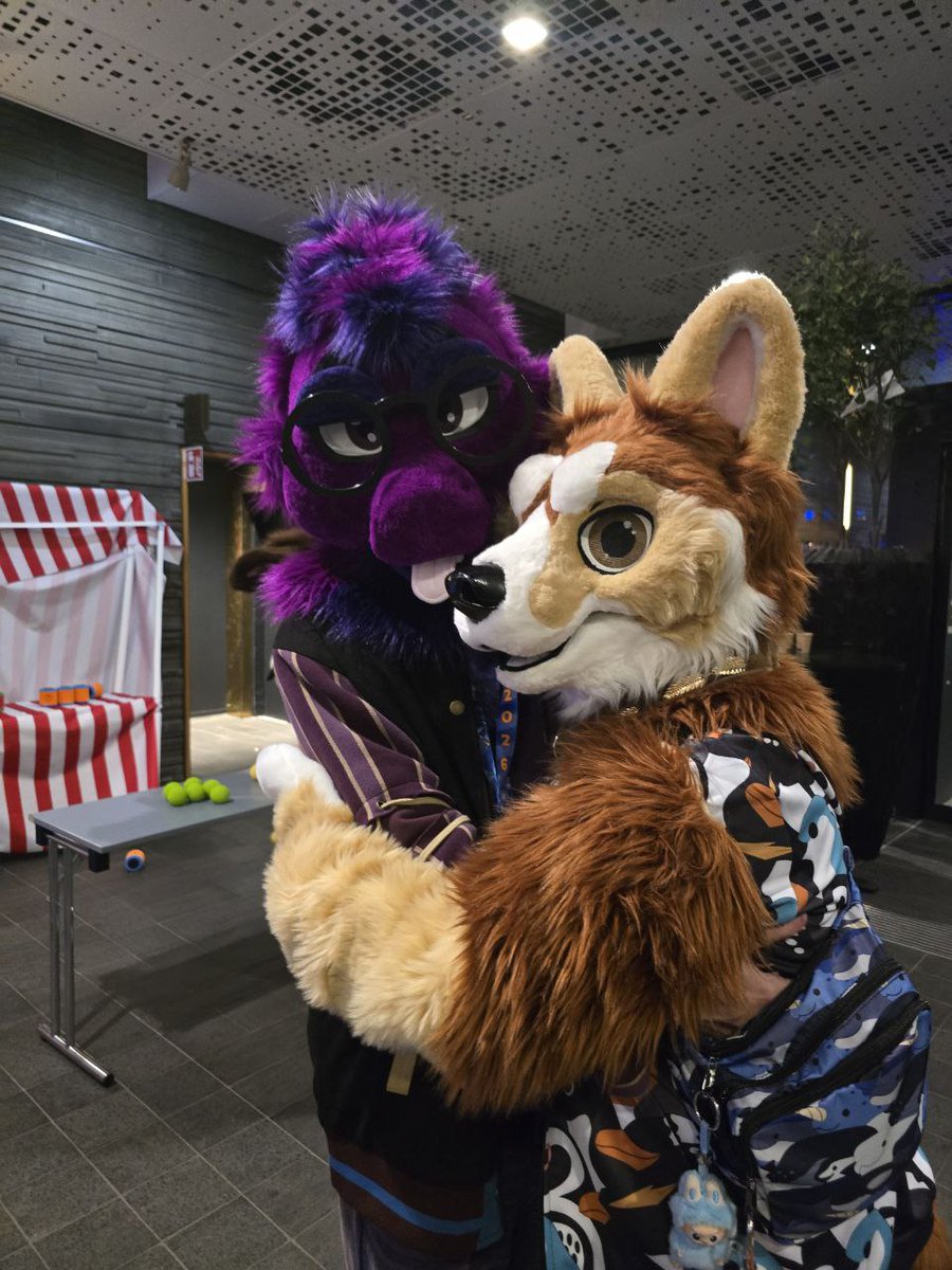 Snacks 🐾 tweet media