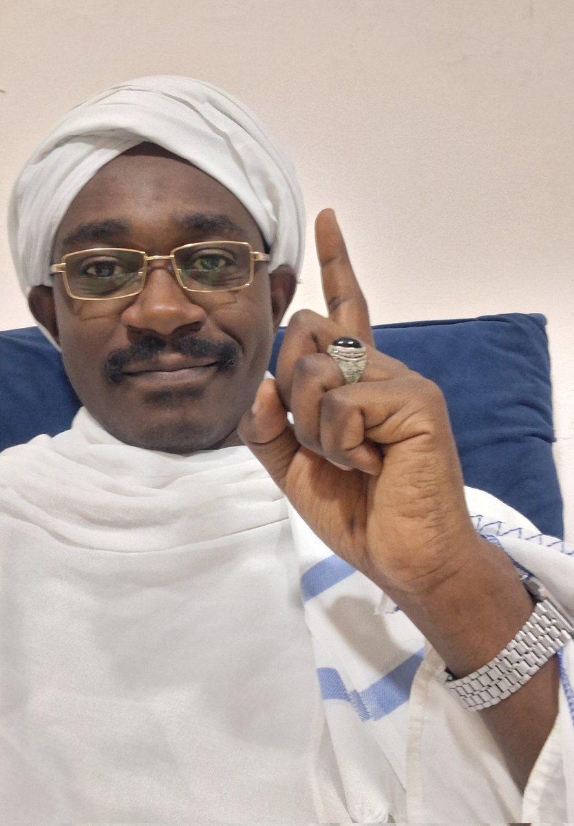 عليُّ tweet media