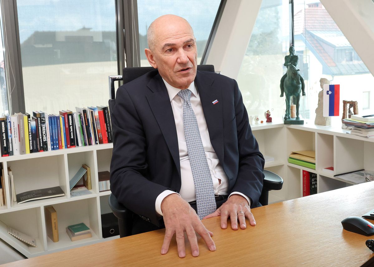 RevijaReporter tweet media