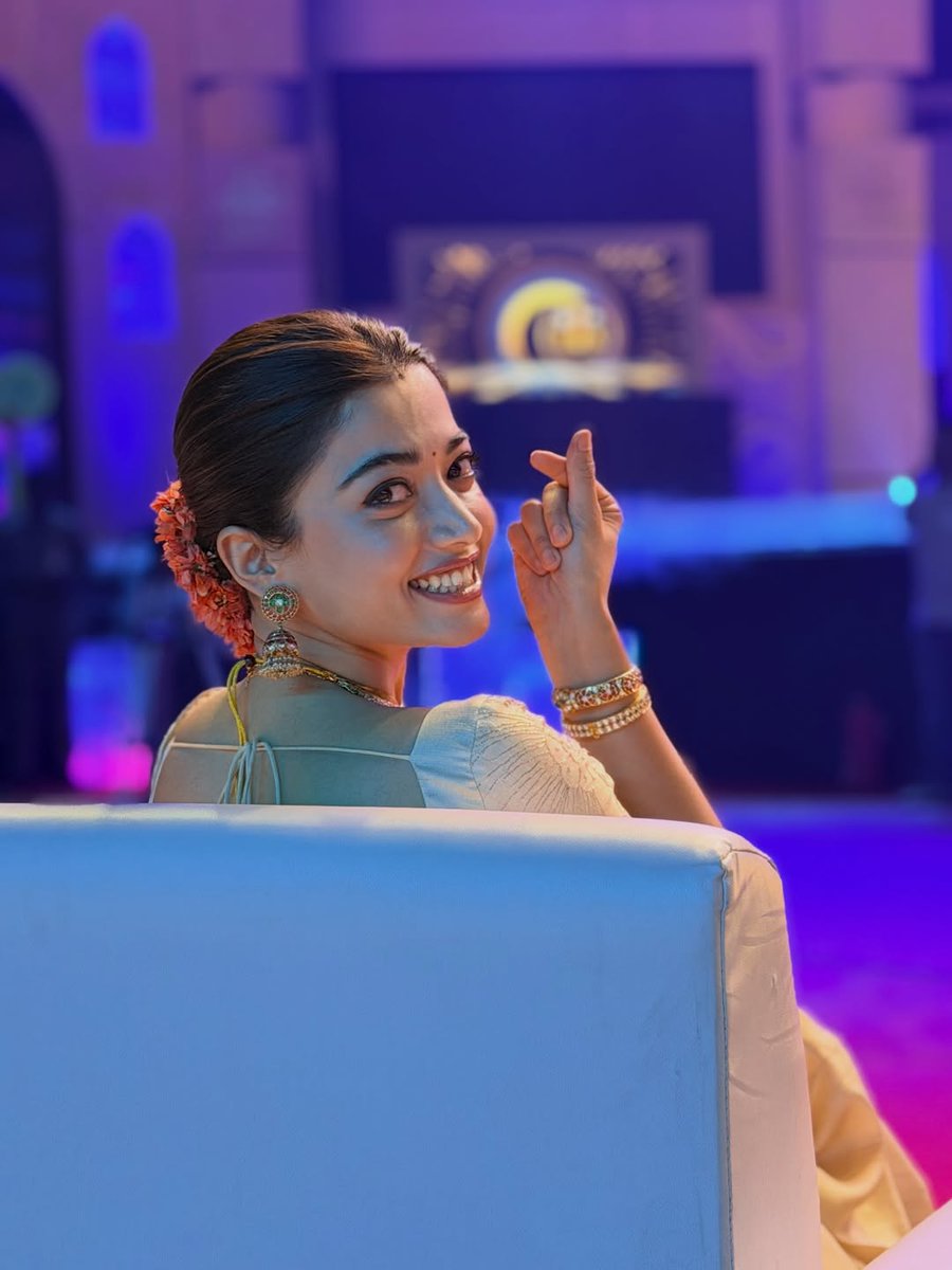 Shreyas Media tweet media