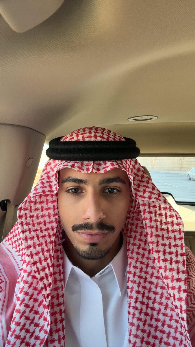 Fares 𣎴 tweet media