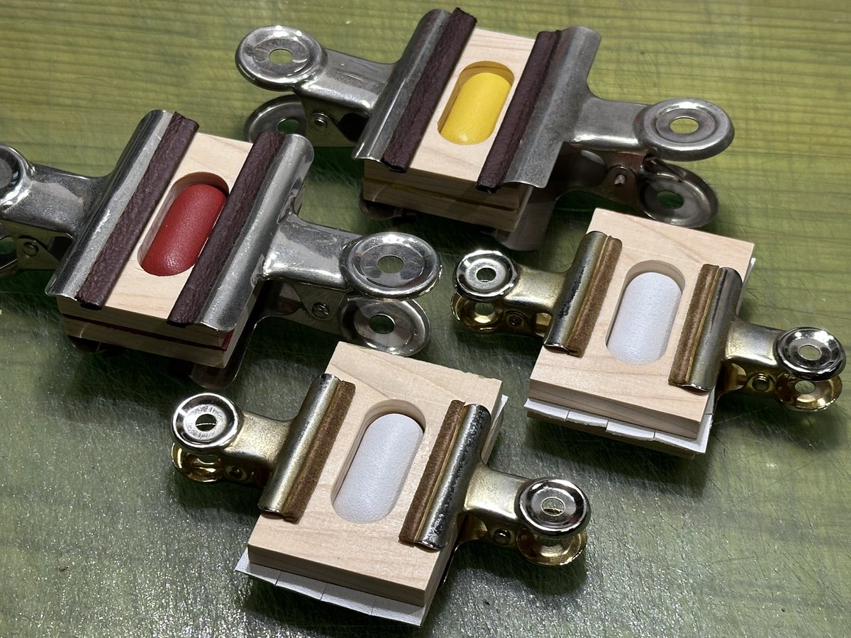 twi_hiro's tweet image. 木型やっと出来たぁ。絞った結果はどうか…。

#レザークラフト #leathercraft