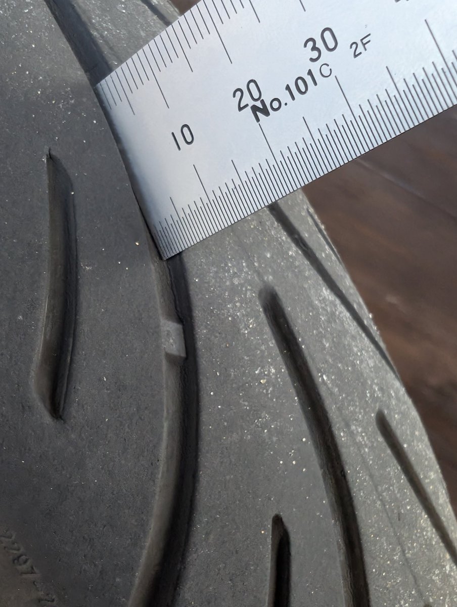 ﾀㇶ㋶ tweet media