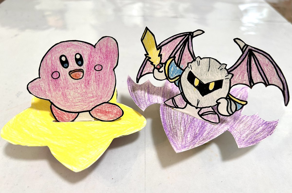 エアライダーのマシンも作ってみた！
色は息子たちが塗ったよ🎨
ライダーは乗せ替え可🙆‍♀️
#カービィ #メタナイト #カービィのエアライダー