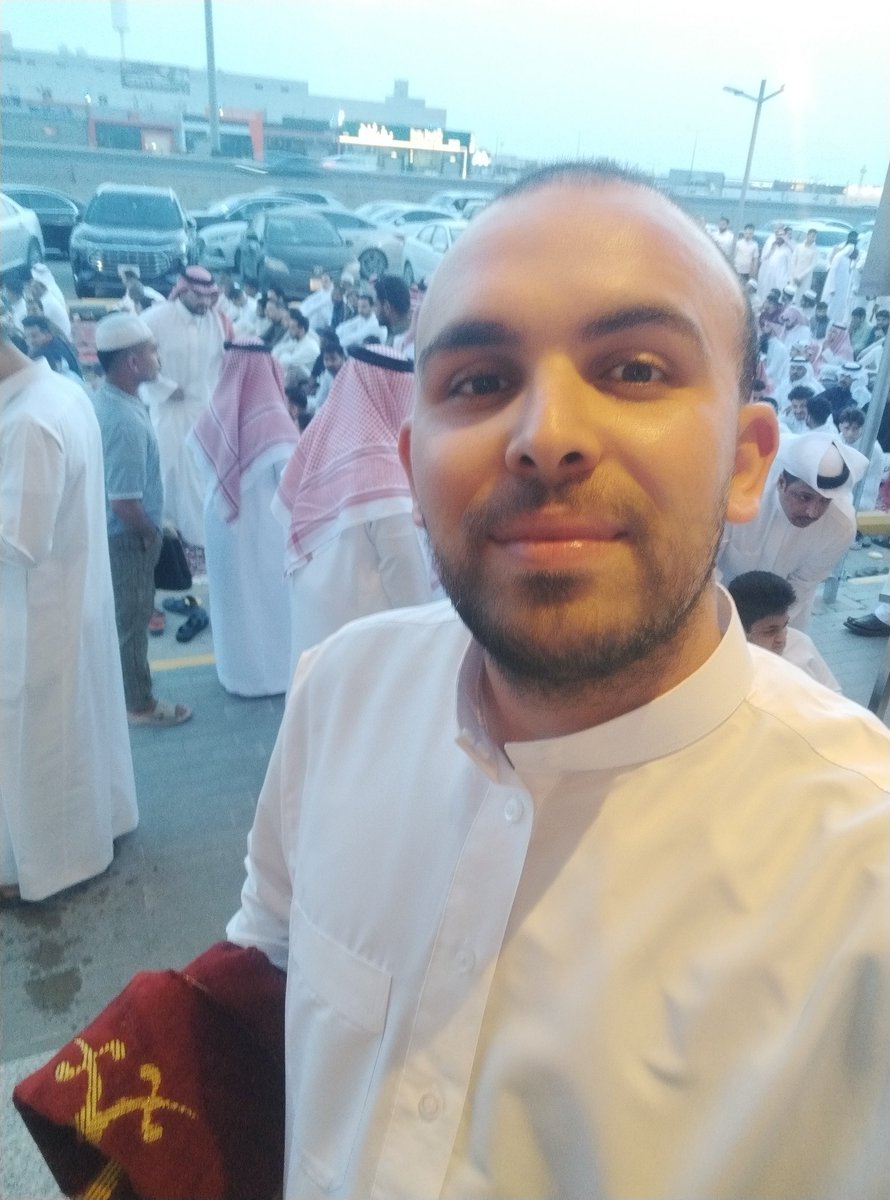 urfavlegenddd's tweet photo. عيد سعيد يولاد💞 https://t.co/00ezrdIqCP
