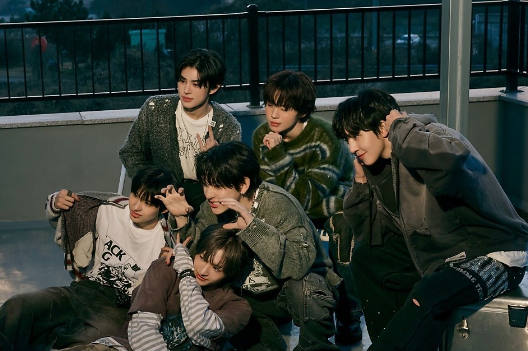 𝖪𝗂𝖼𝗄𝖿𝗅𝗂𝗉'𝗌 𝖧𝗈𝗎𝗌𝖾 🐋 tweet media