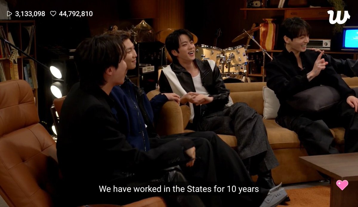 serendipidance's tweet photo. Hahahahah, all of them promised to learn how to speak English but never did. They're just the same as us with promising to learn Korean 😂😂😂😂

Namjoon is so done with them 😂😂 https://t.co/gfXu8T2DMq