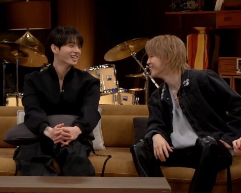 jimin & jungkook tweet media