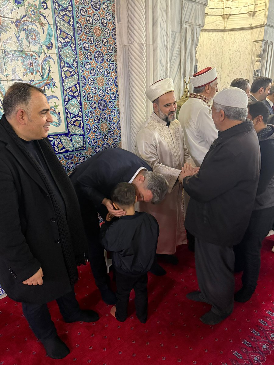 Ramazan Bayramımız Mübarek Olsun...

İl Başkanımız <a href="/milhamigunbegi/">M.İlhami GÜNBEGİ</a>, Şanlıurfa Valimiz <a href="/hasansildak/">Hasan ŞILDAK</a> , Milletvekillerimiz <a href="/ibrahimeyyupogl/">Av.İbrahim EYYÜPOĞLU</a>, <a href="/ProfDrDusak/">Prof Dr Abdurrahim Dusak</a> MKYK Üyelerimiz <a href="/Malikurt14/">Mehmet Ali KURT</a>, <a href="/FIRATKORAN/">Fırat KÖRAN 🇹🇷</a> ve teşkilatımızla birlikte Bayram Namazı sonrası hemşehrilerimizle ve esnaflarımızla