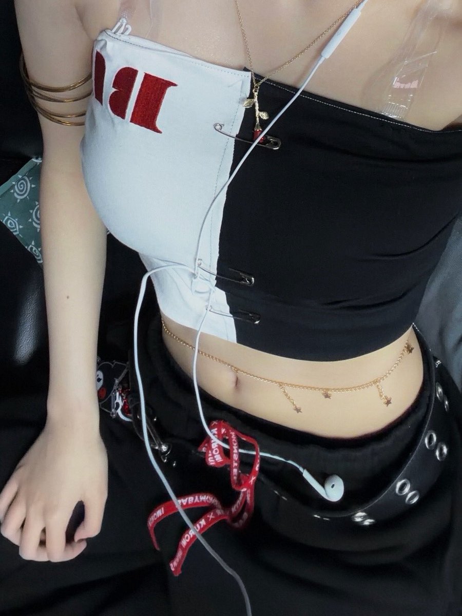 mimi ⋆˚𝜗𝜚˚⋆ tweet media