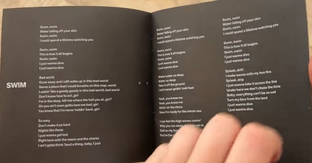 sasha wears prada tweet media