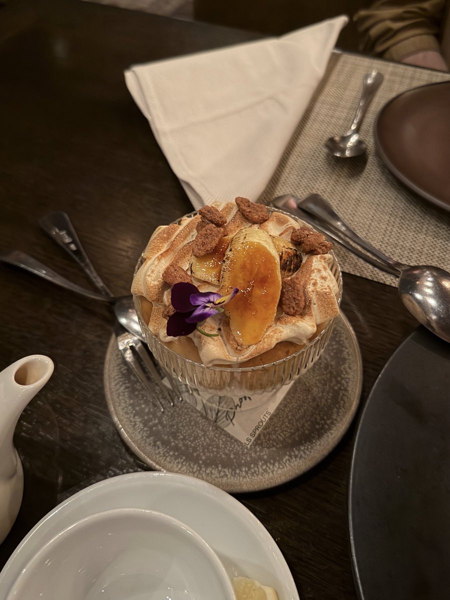 “paula” tweet media