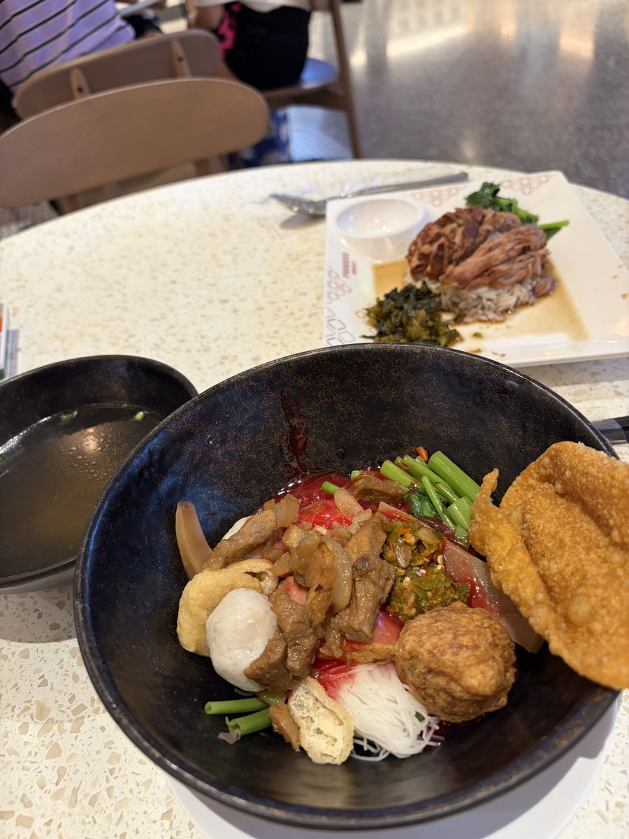 chumsri singhwattana tweet media