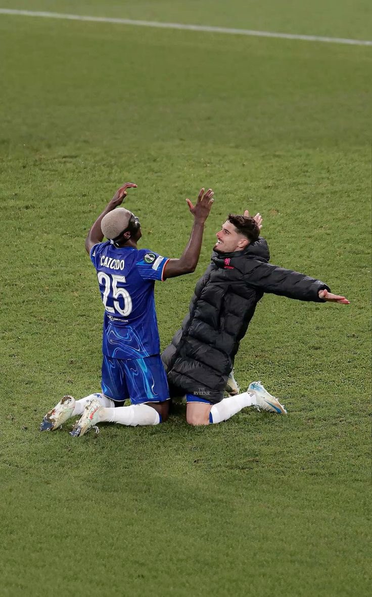 Kay Bee CFC 🐝 tweet media