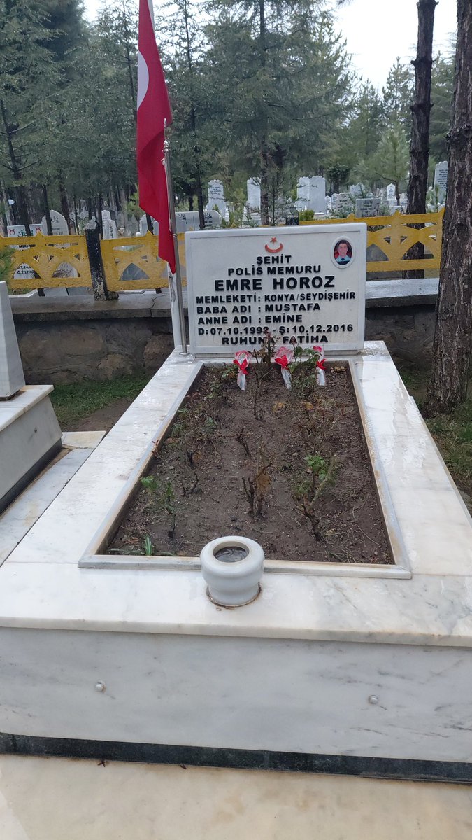 Bayram ğelmiş neyime benim bayramım burda işte