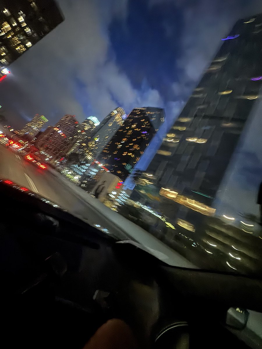 leeckenyu's tweet photo. LA life (4th is My default pic) https://t.co/d2vgYeadc8