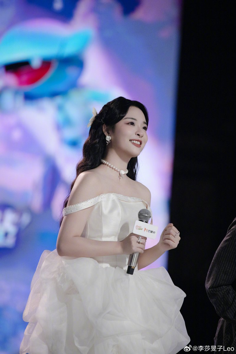 Bouvier Caroline tweet media