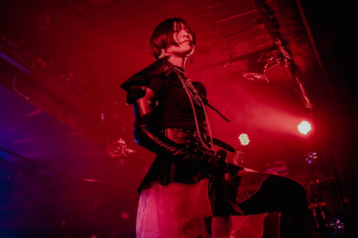 𝐭𝐡𝐞 𝐅ꓤ𝐀𝐈𝐋 tweet media