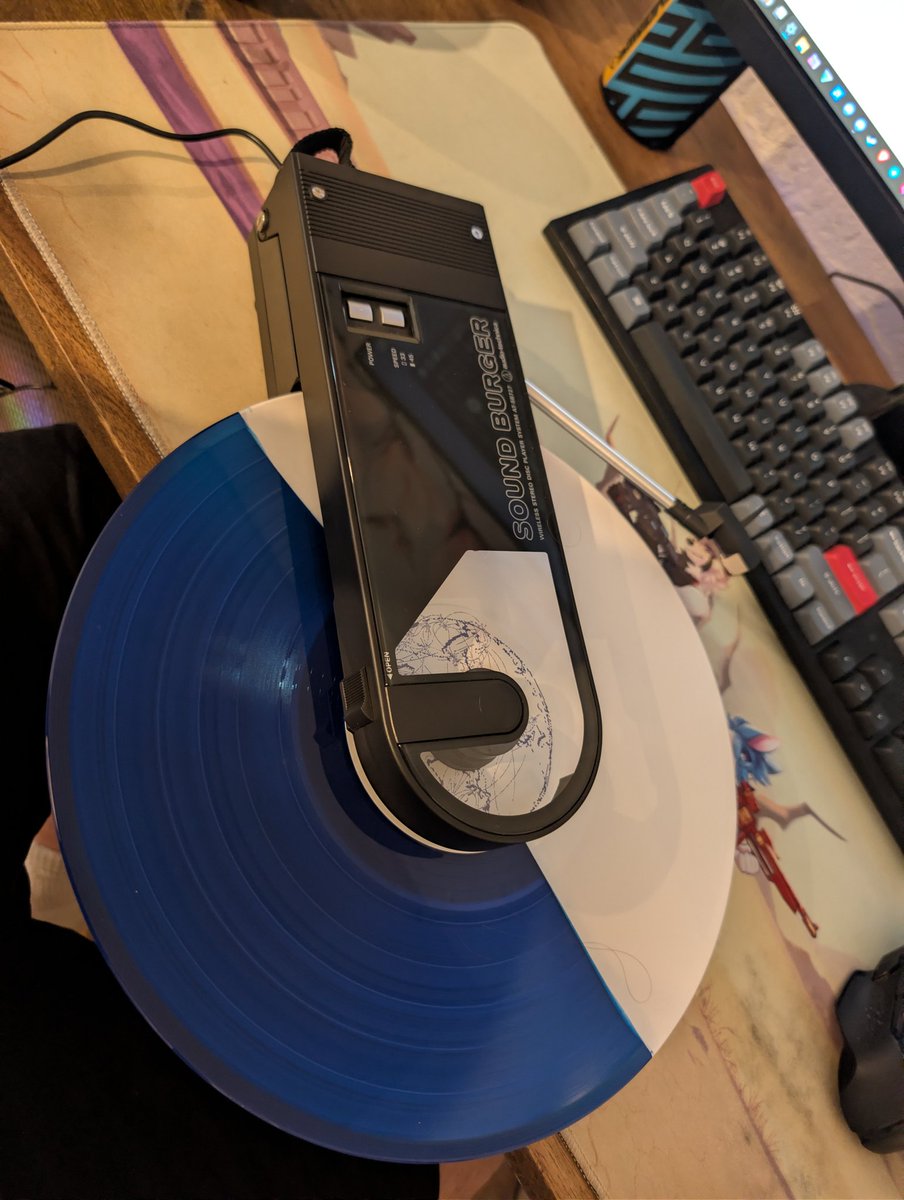 BattyCatty tweet media