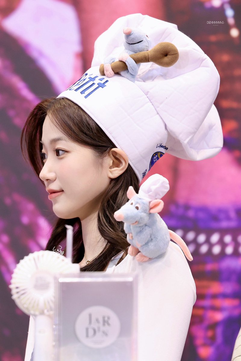 DENNNNNNS tweet media