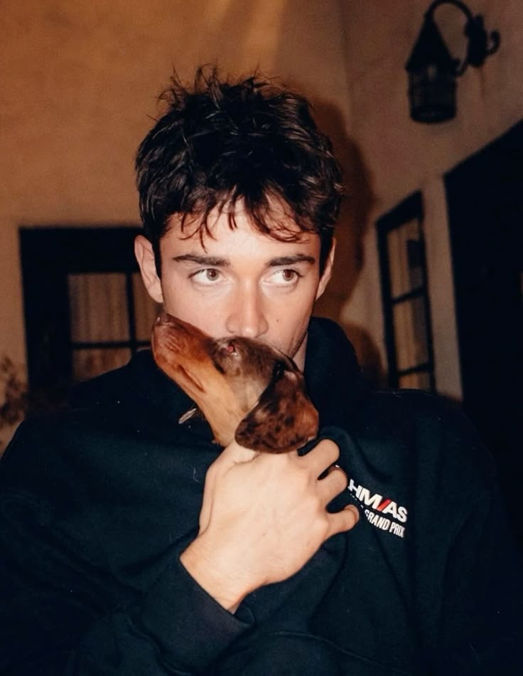 Munssef.ᐟ tweet media