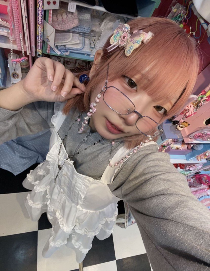 しおさん tweet media