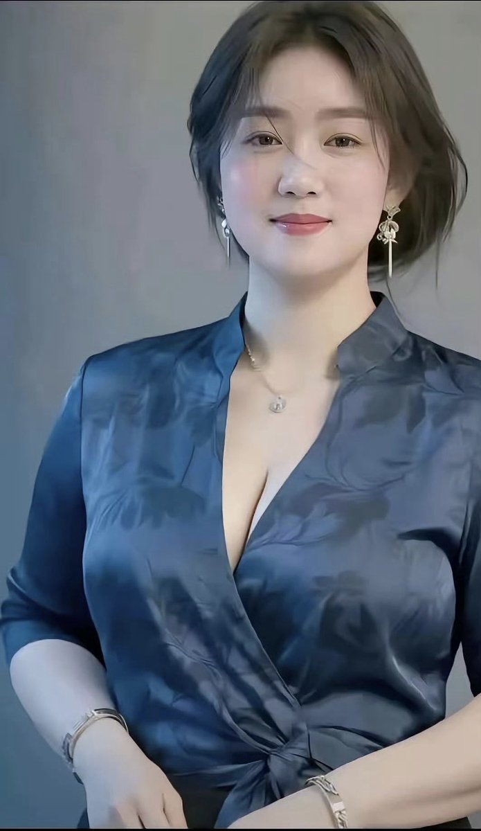 4DdPxEfoio48231's tweet photo. 杨绛有言：“你要明白，不是生儿子就有依靠，也不是生女儿就有福气，生了好好教养才是真理，毕竟没有人愿意娶个祖宗，也没有人愿意嫁个大爷。”
“老人言：养子不教如养驴，养女不教如养猪，不休不理出逆子，娇生惯养出刁女，无家教���无教养，无教养则无成人。一个家庭留给孩子最好的家产，不是房子，车子和票子，而是良好的家风和家规。”
说的真好，不管是儿是女，家风最重要。如果能教育出懂感恩的孩子，就是最大的财富。