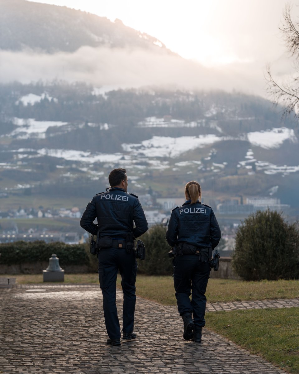 Kantonspolizei St.Gallen tweet media