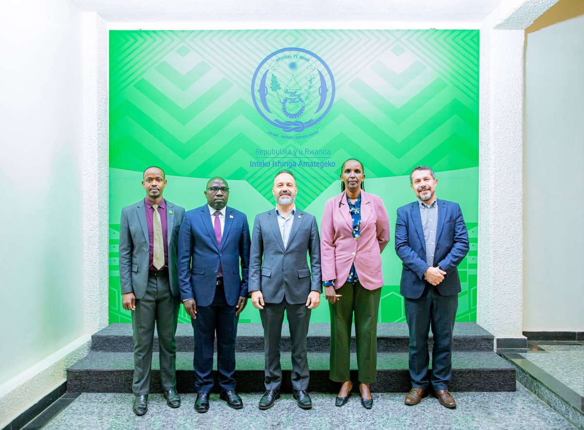 UKWELITIMES tweet media