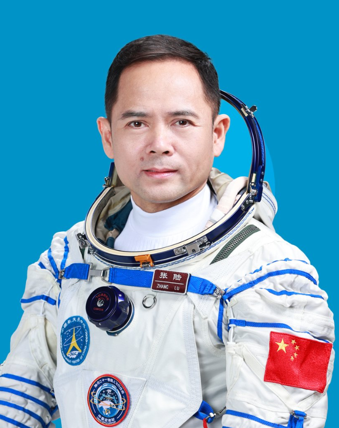 otnmedianet's tweet photo. Shenzhou XXI mission commander Zhang Lu has carried out six #spacewalks so far, making him one of the Chinese astronauts with the most spacewalks to date. https://t.co/MY3VLVFkL3
