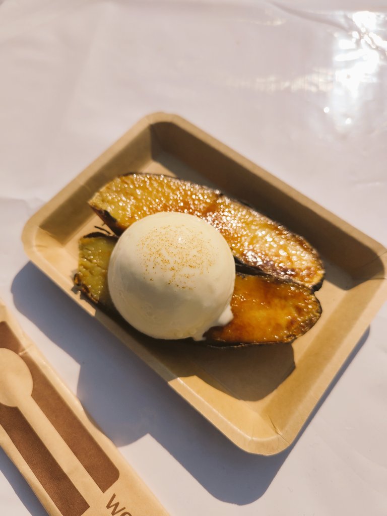 あできす tweet media