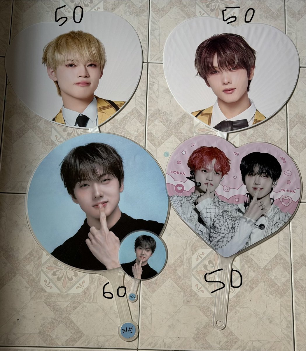 clairesells1030's tweet photo. [🇲🇾 MY ONLY]

WTS NCT Dream Chenle // Jisung // Chenji slogan &amp; hand fan 

Prices excl postage

Postage rm7/wm em depends on postcode 

#pasarnct #pasarnctmy https://t.co/uiwYh8vt7o