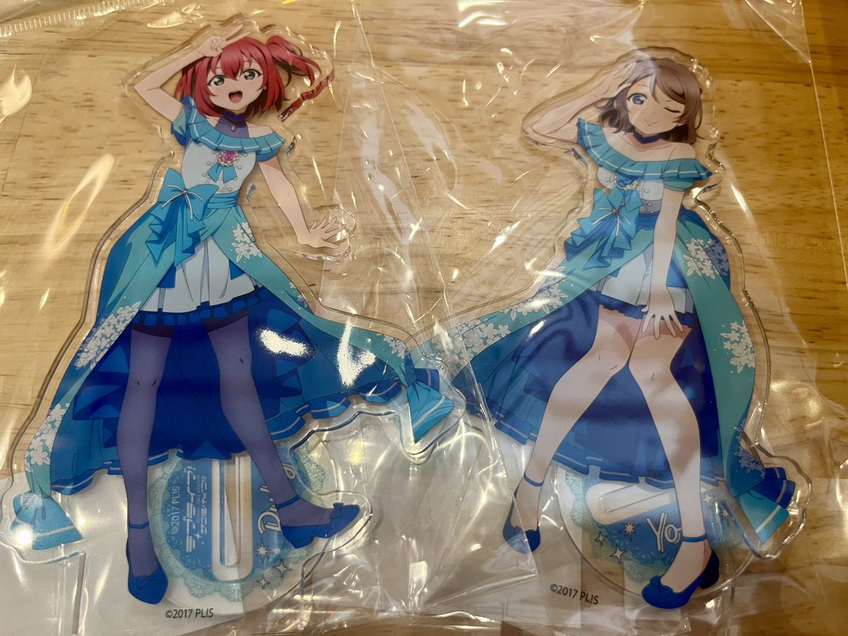 連休予定もないのでぶらりひとり沼津へ🚗💨＜ｳｯﾋｮｵｵｵｱｱｱ!!!

シックな装いのルビィたやもまた( ・∀・) ｲｲﾈ！

一方Aqoursカラーもまた👍