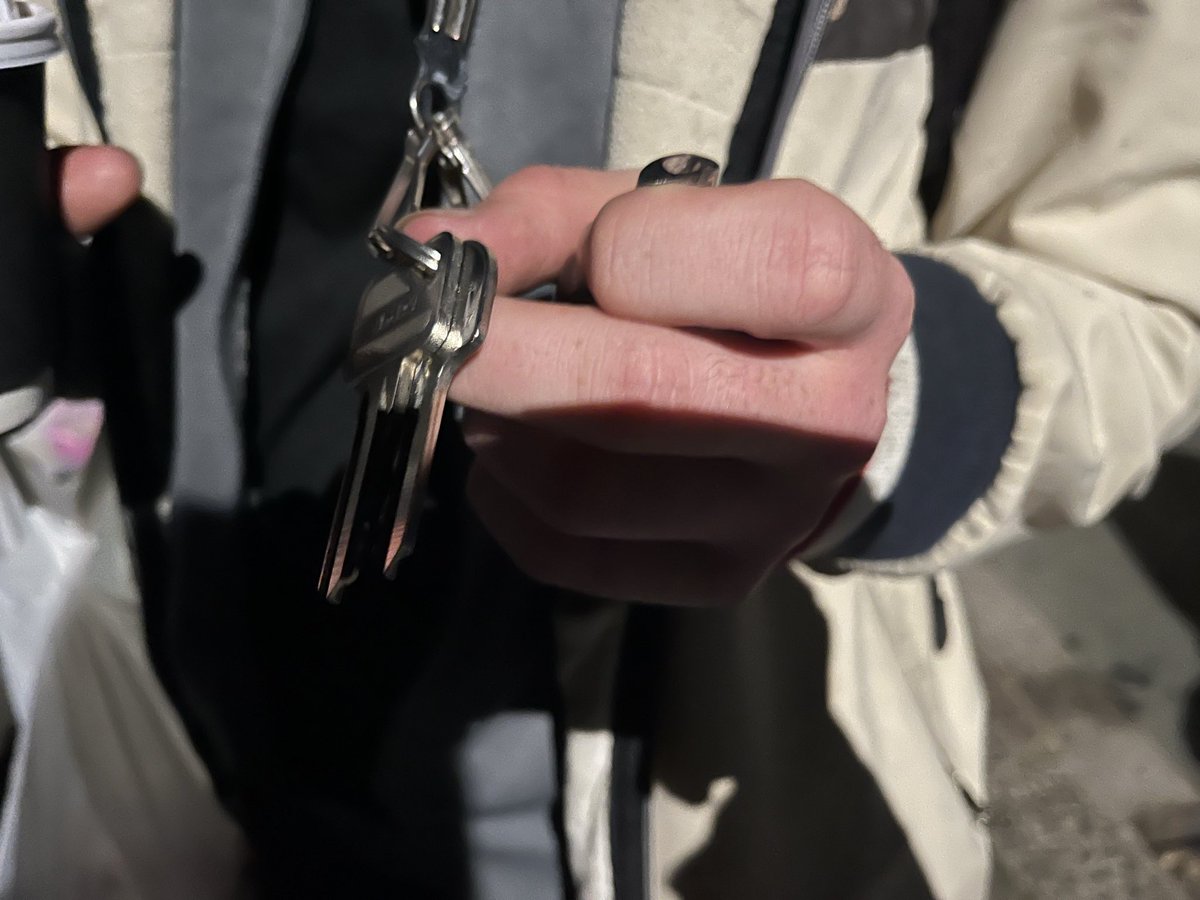 plymouthsouprun's tweet photo. The team were delighted to hear that 2 people, previously #streethomeless, now had accommodation. They were so happy and proudly showed us their room keys. Great team work @PathDevon , #BCHA. #HamoazeHouse https://t.co/snOf7ulE2m